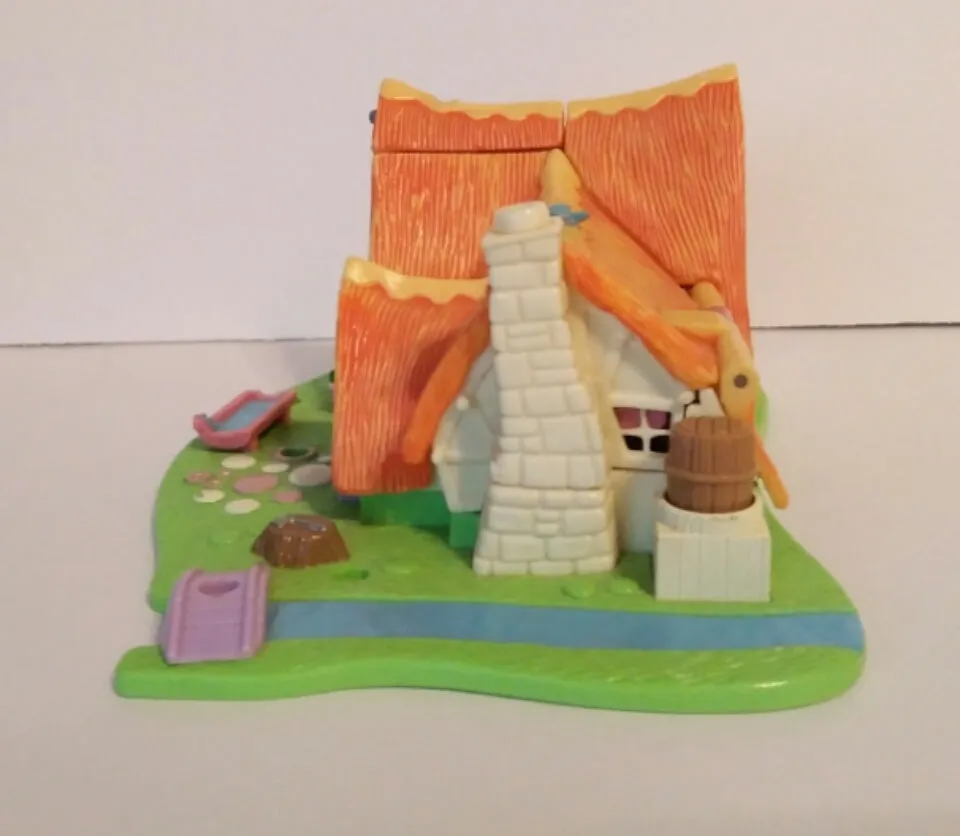 Bluebird Polly Pocket Disney Snow White 7 Dwarfs Cottage