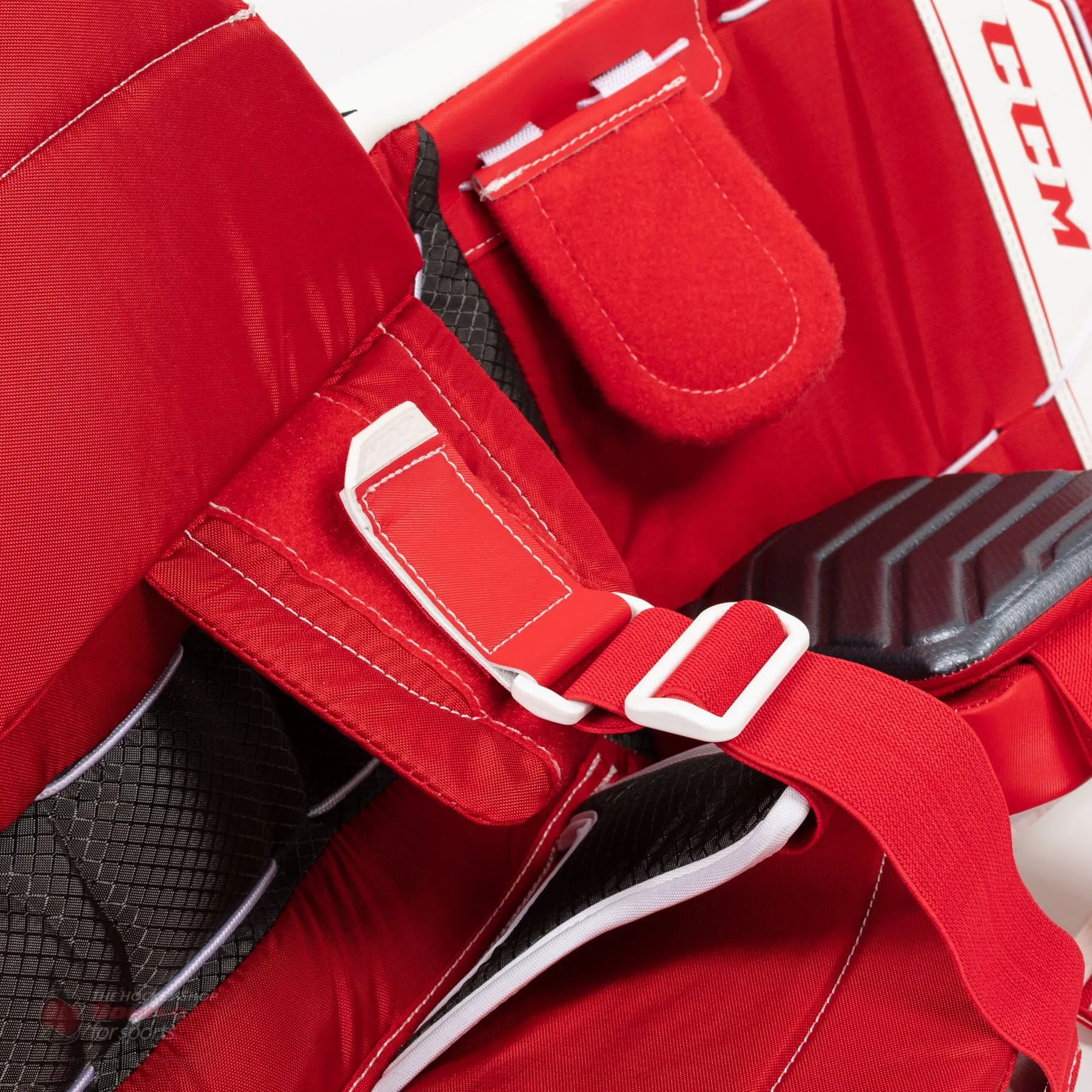 CCM Axis A1.9 Intermediate Goalie Leg Pads