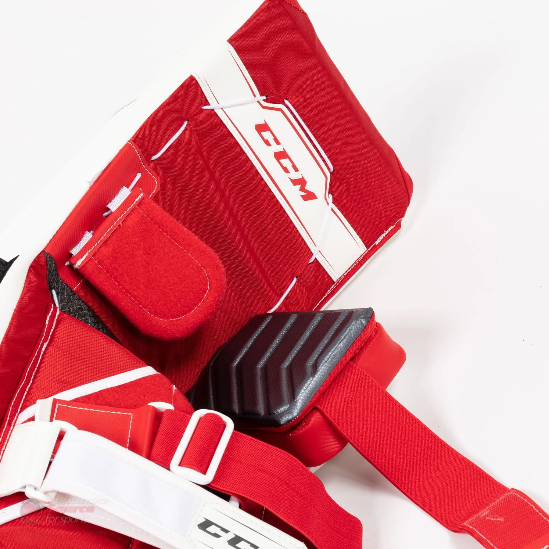 CCM Axis A1.9 Intermediate Goalie Leg Pads