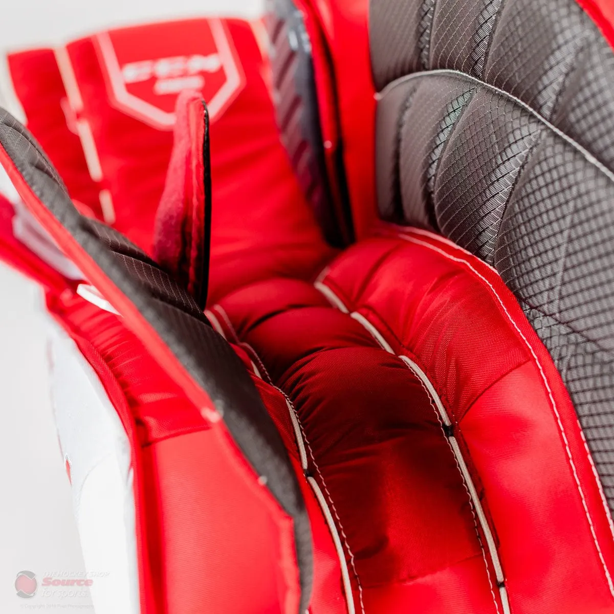 CCM Extreme Flex 4 Pro Senior Goalie Leg Pads