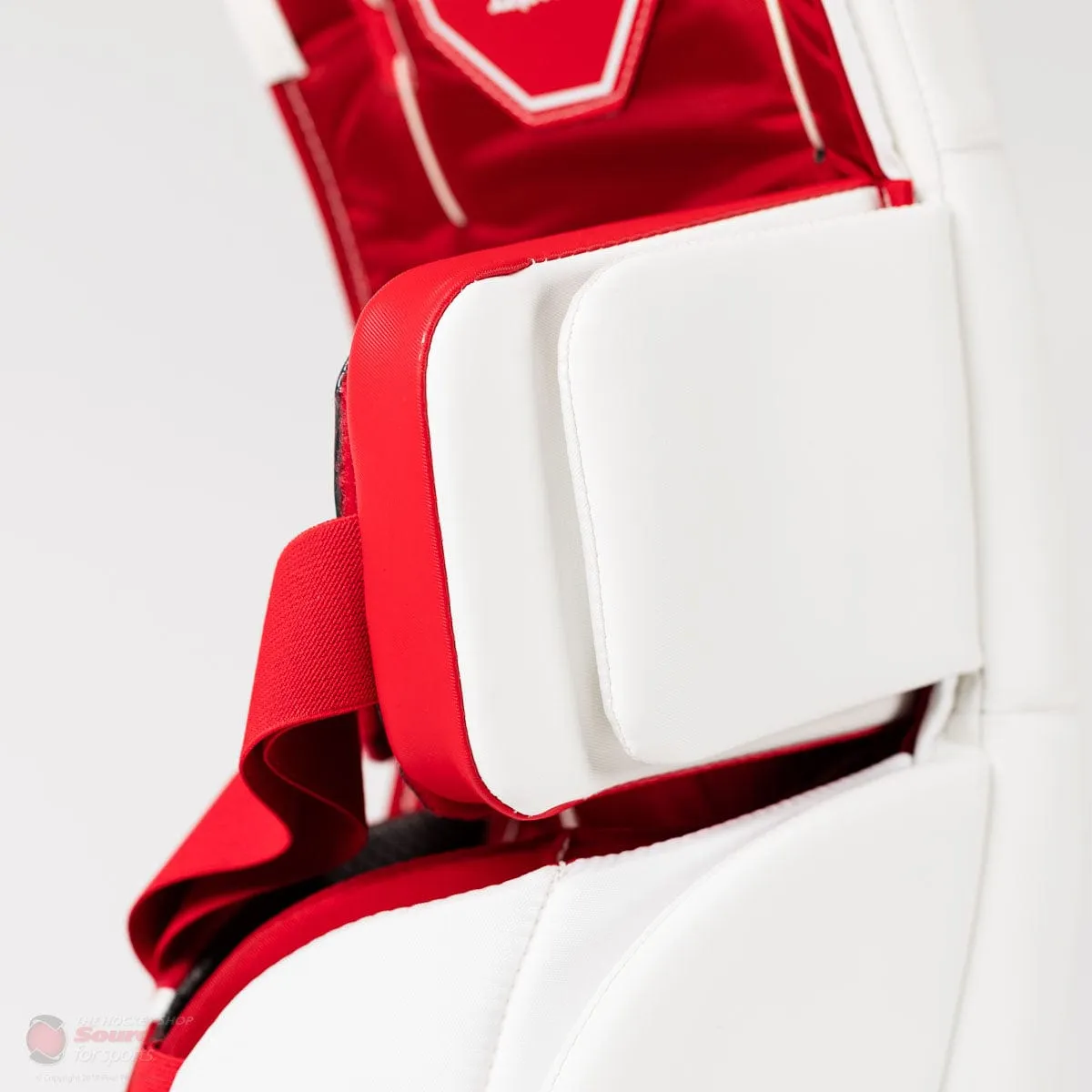 CCM Extreme Flex 4 Pro Senior Goalie Leg Pads