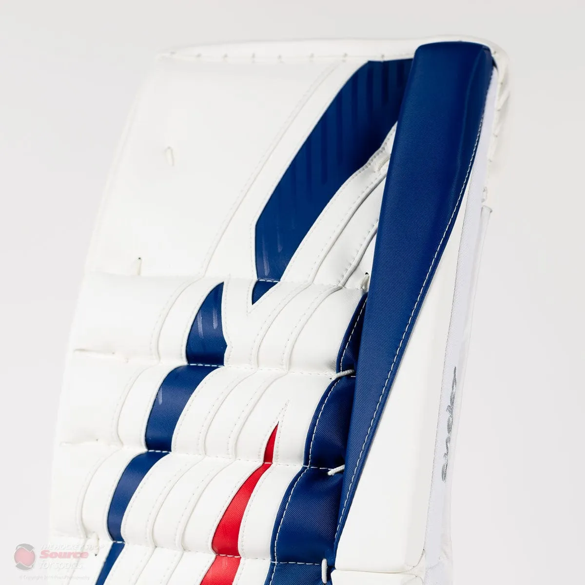 CCM Extreme Flex 4 Pro Senior Goalie Leg Pads
