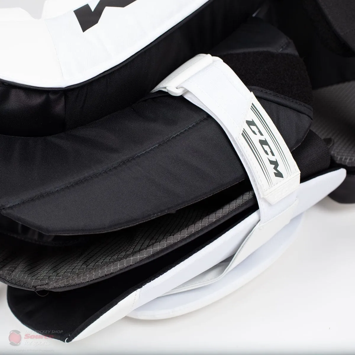 CCM Extreme Flex E4.5 Senior Goalie Leg Pads - Source Exclusive