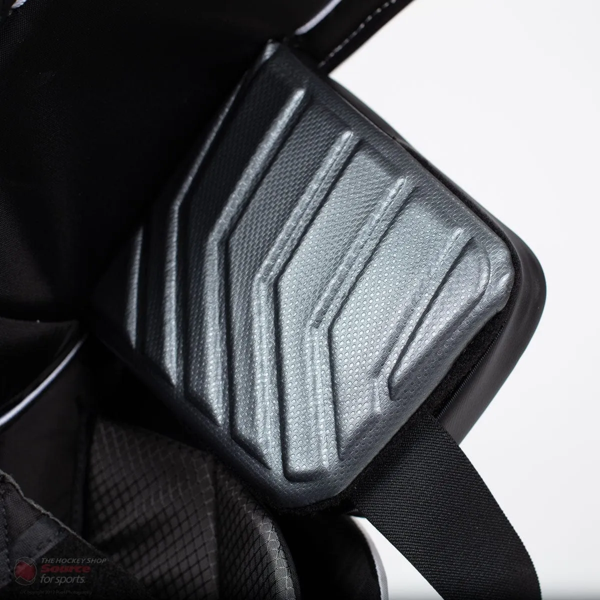 CCM Extreme Flex E4.9 Senior Goalie Leg Pads - Source Exclusive