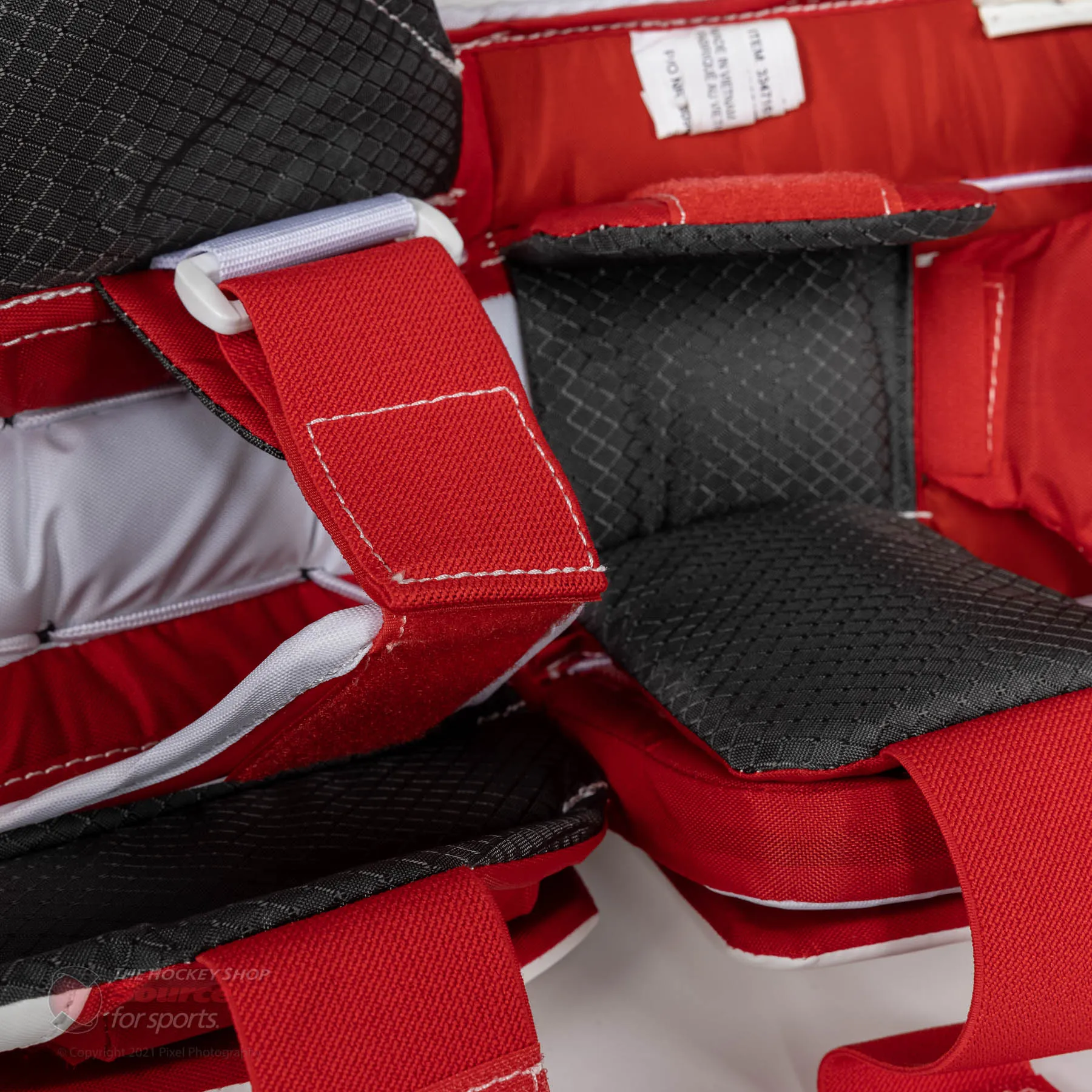 CCM Extreme Flex E5.5 Youth Goalie Leg Pads