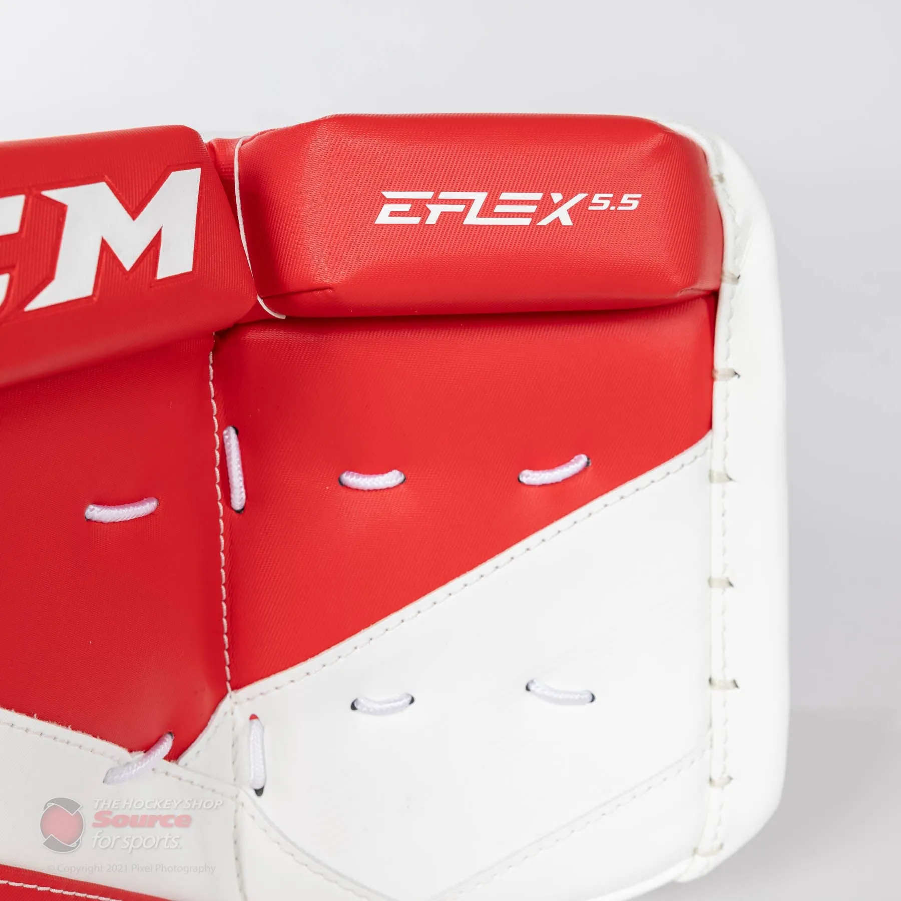 CCM Extreme Flex E5.5 Youth Goalie Leg Pads