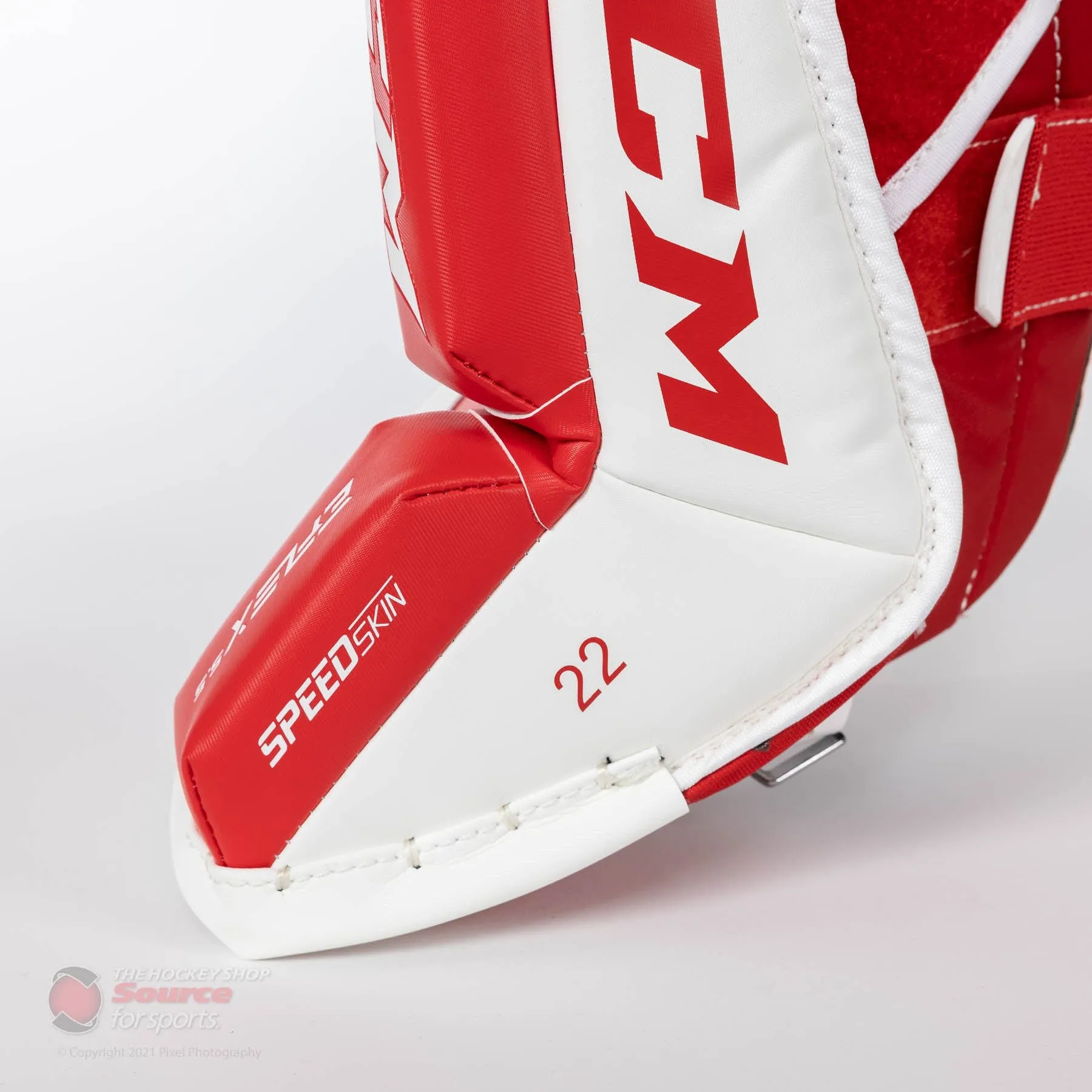 CCM Extreme Flex E5.5 Youth Goalie Leg Pads