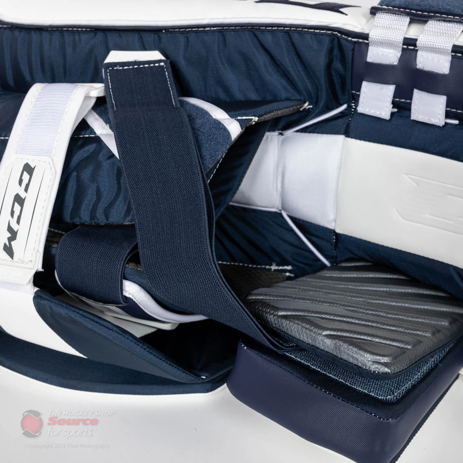 CCM Extreme Flex E5.9 Intermediate Goalie Leg Pads