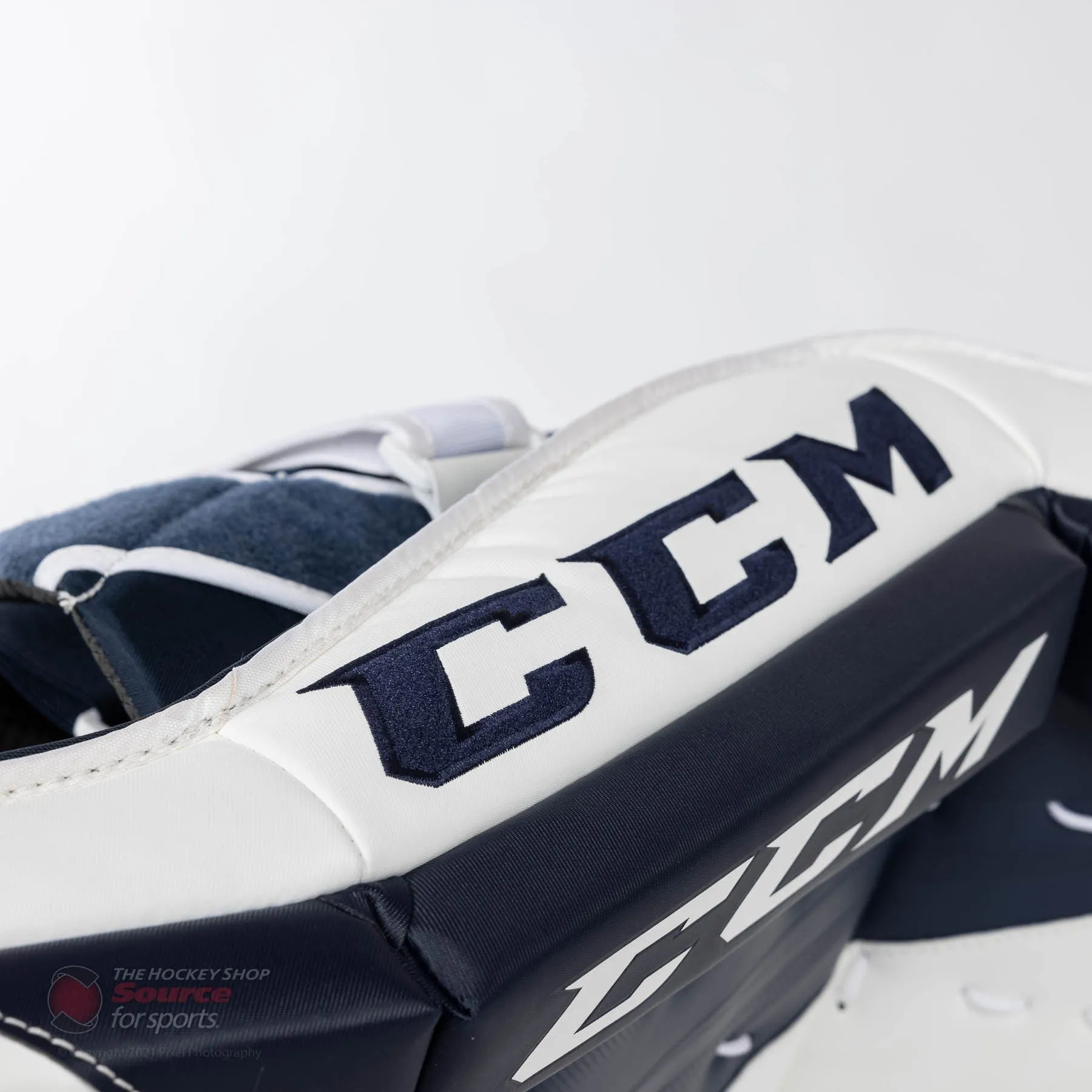 CCM Extreme Flex E5.9 Intermediate Goalie Leg Pads