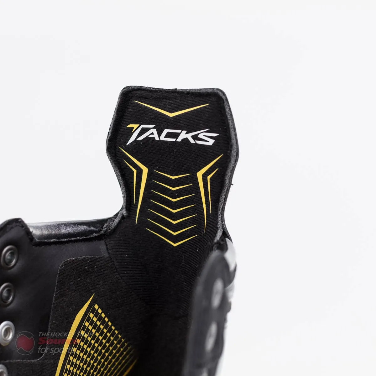 CCM Tacks Vector Pro Junior Skates (2018)