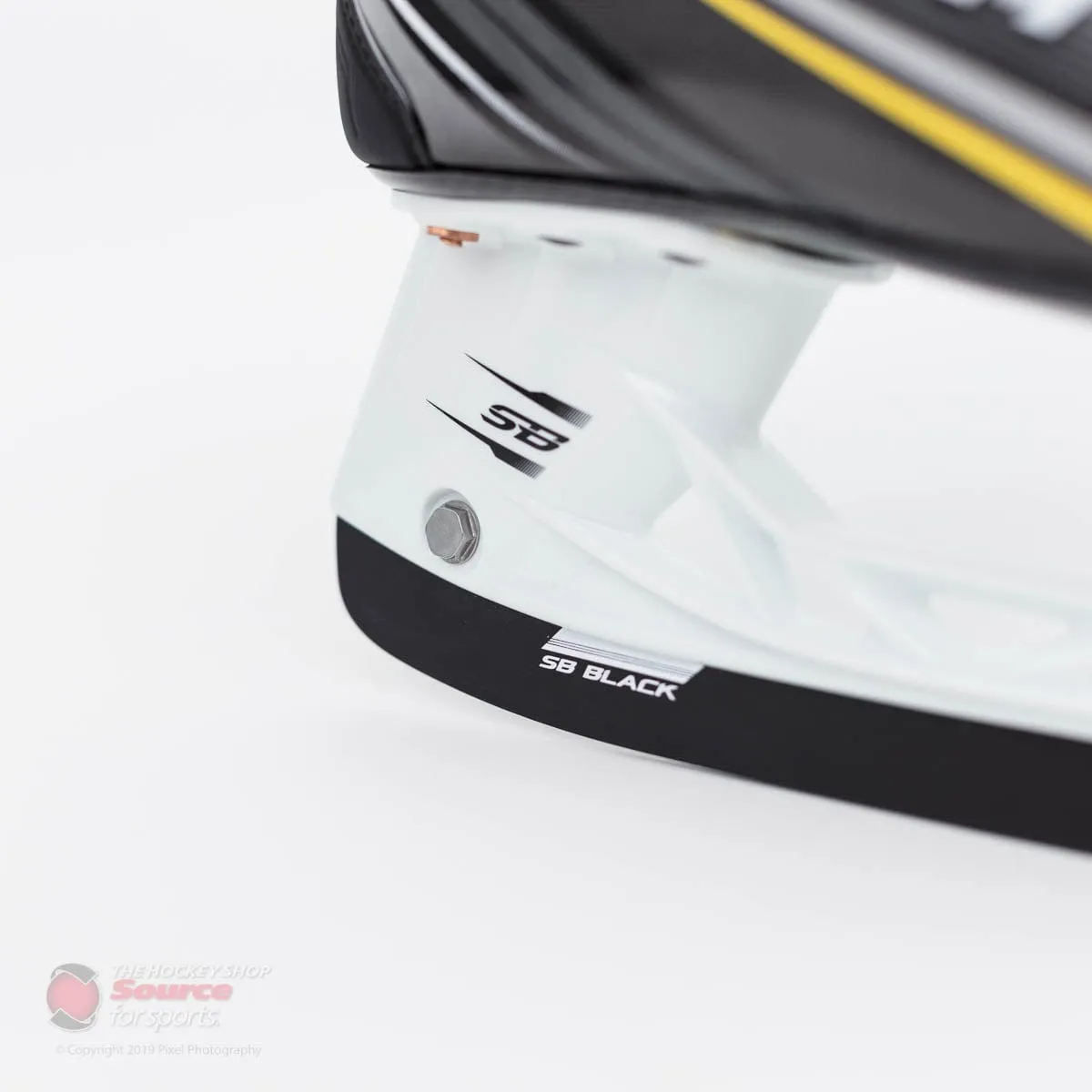 CCM Tacks Vector Pro Junior Skates (2018)