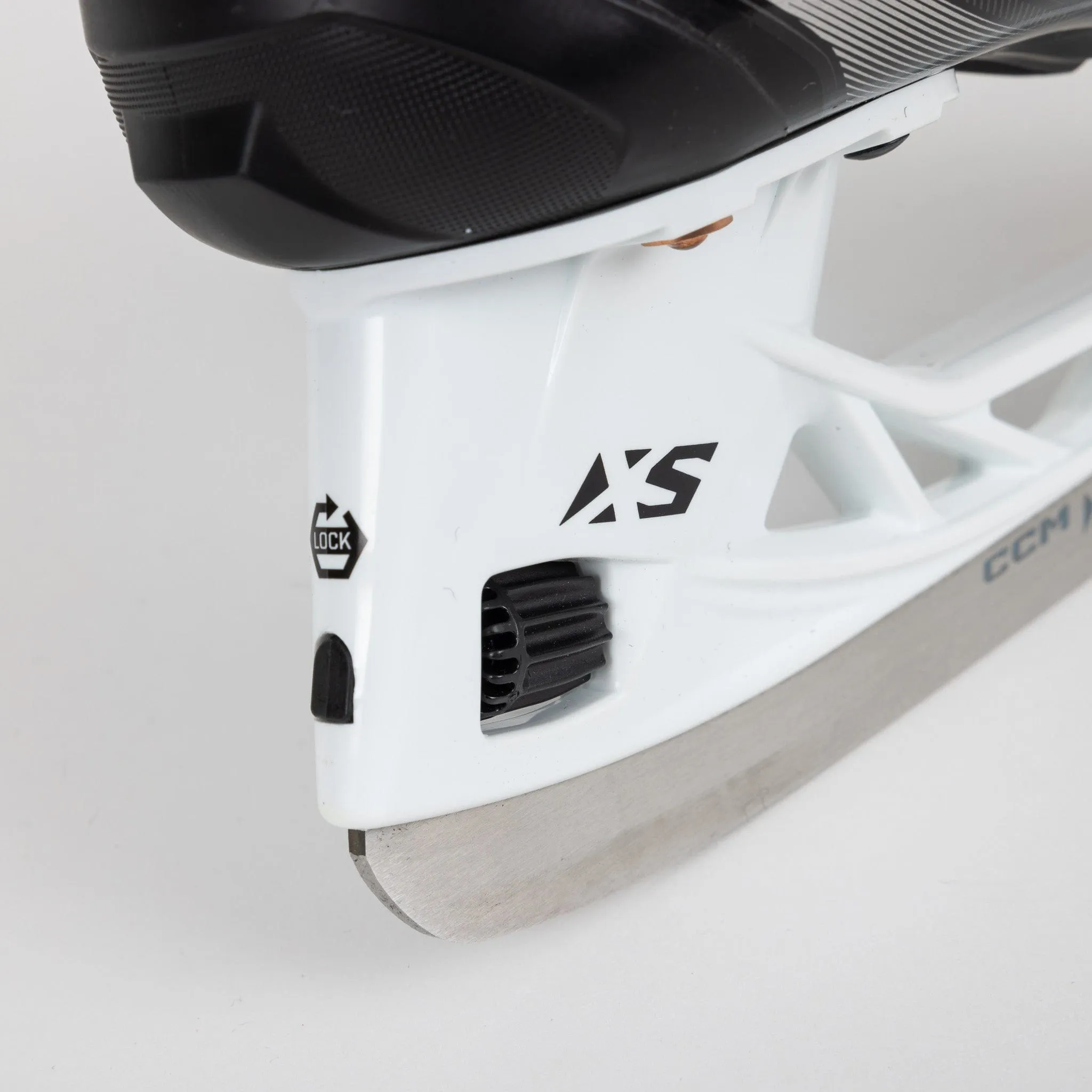 CCM Tacks XF80 Junior Hockey Skates