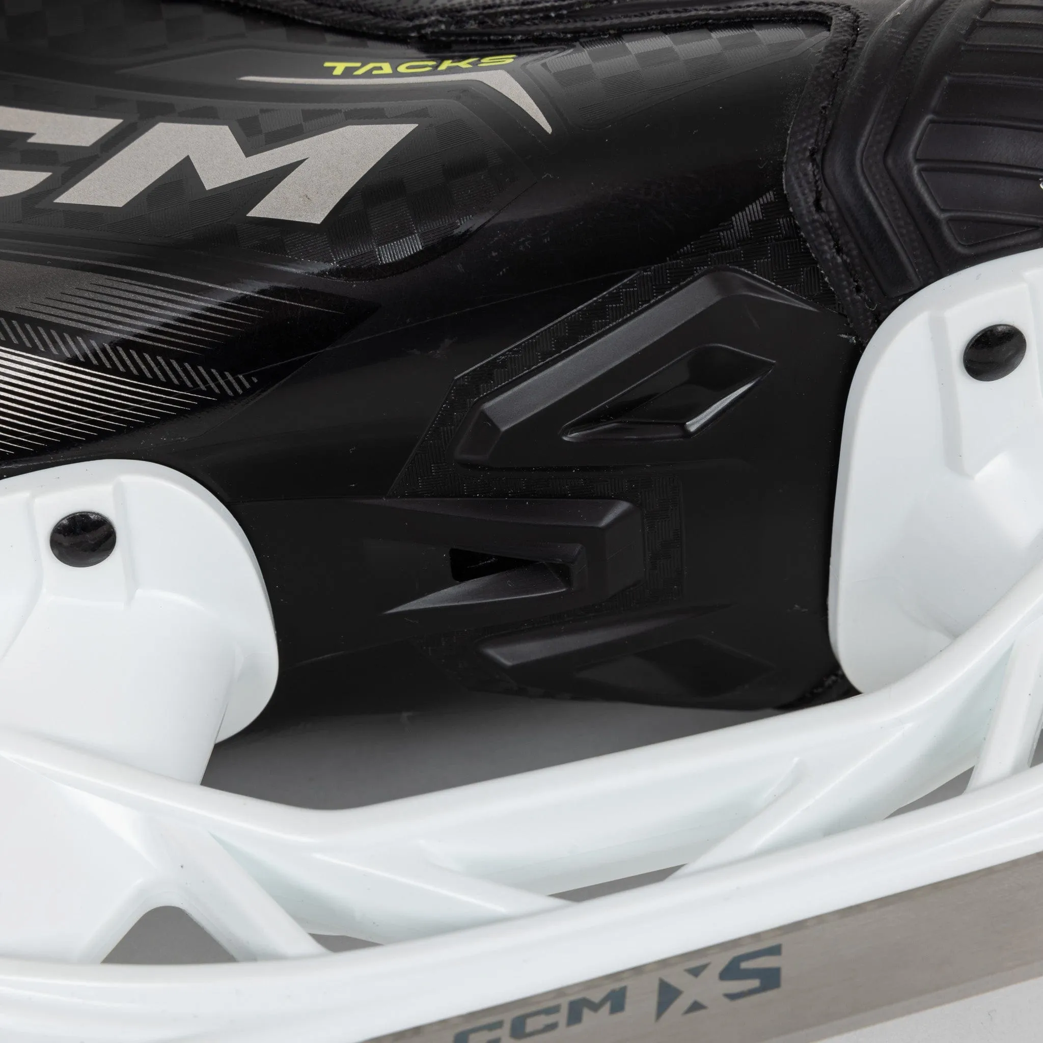 CCM Tacks XF80 Junior Hockey Skates