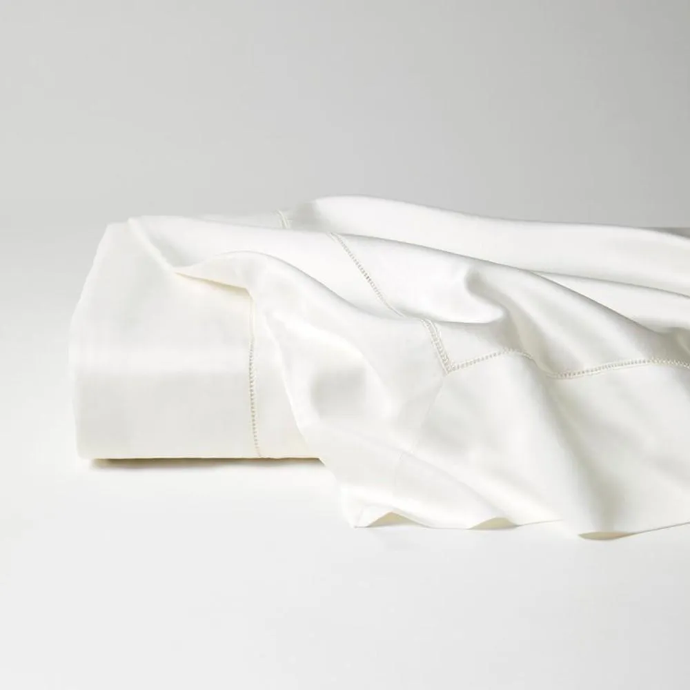 Giza 45 Seta Flat Sheet by Sferra