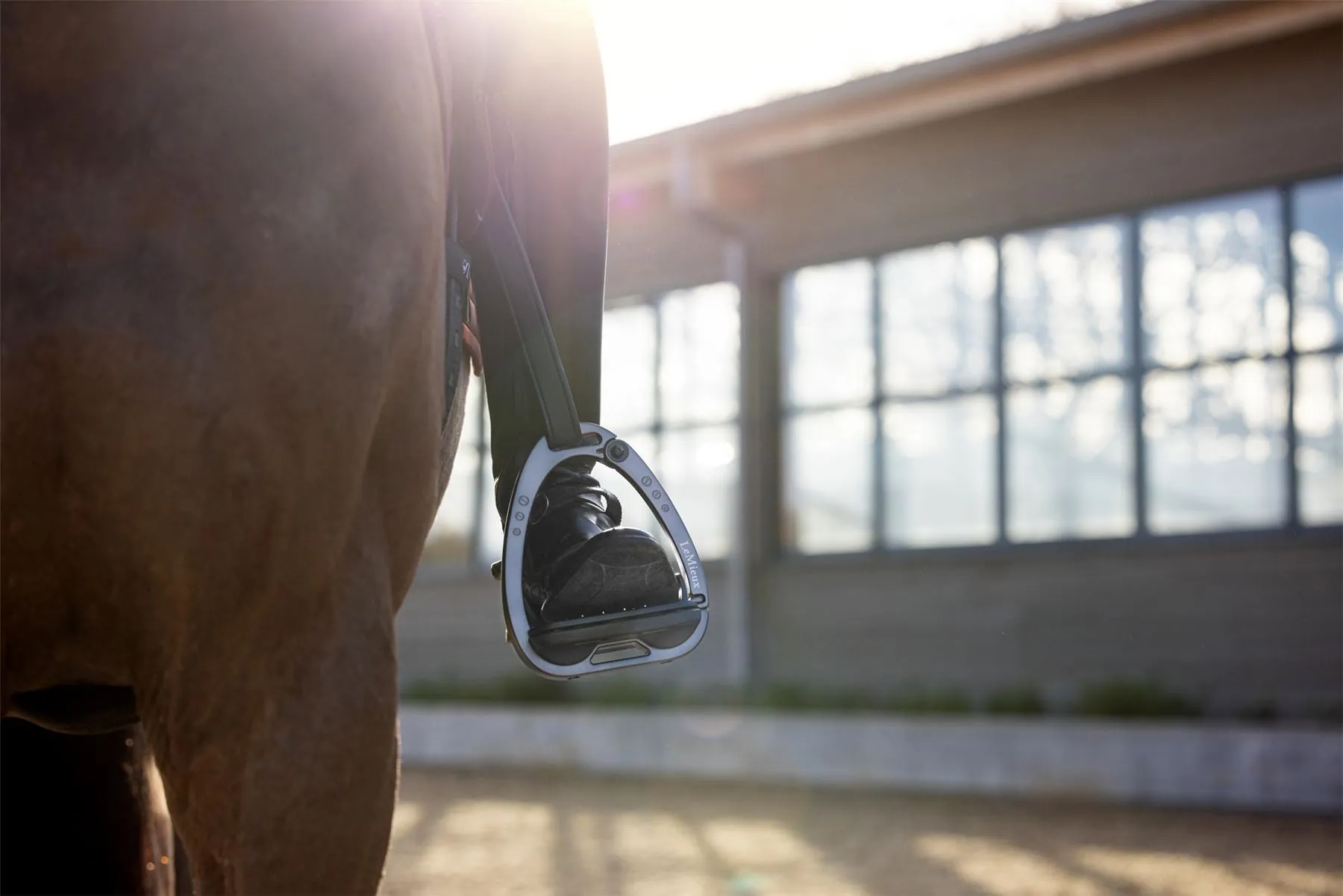 LeMieux Vector Balance Stirrup