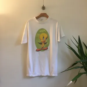 Vintage 90s Tweety Bird Looney Tunes tee // Warner Brothers unisex oversized retro crew neck